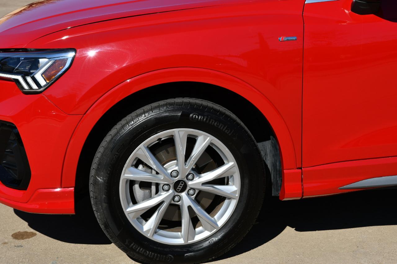 Audi Q3 S line Premium 45 TFSI quattro 2024