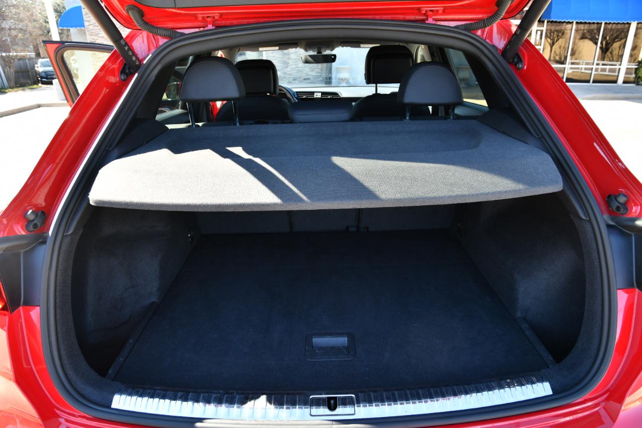 Audi Q3 S line Premium 45 TFSI quattro 2024