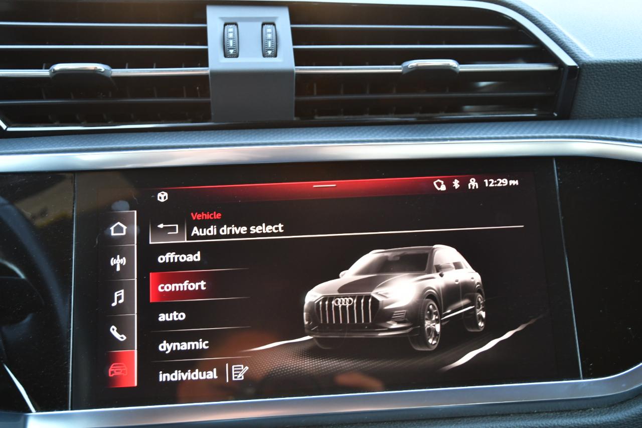 Audi Q3 S line Premium 45 TFSI quattro 2024