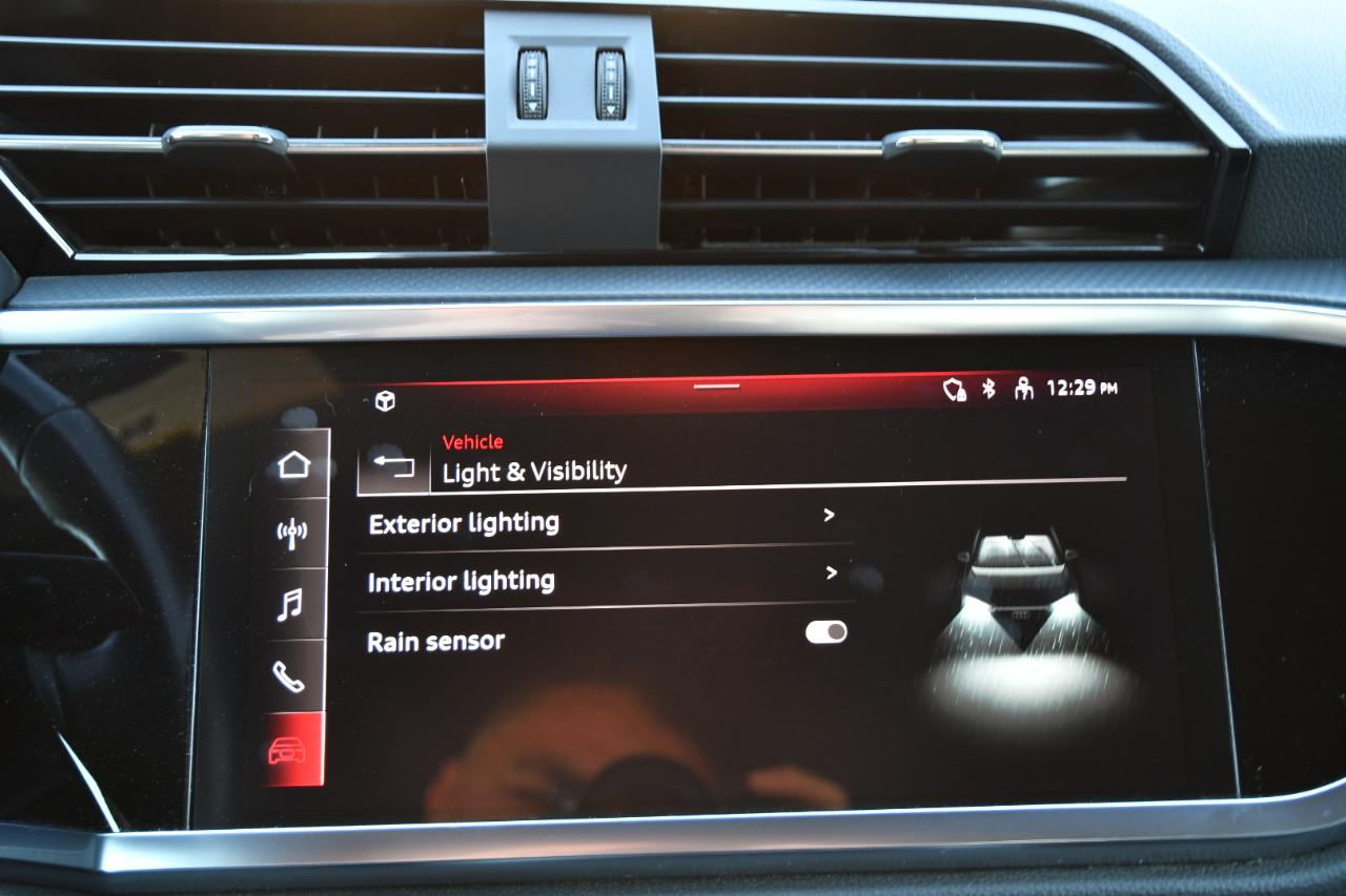 Audi Q3 S line Premium 45 TFSI quattro 2024