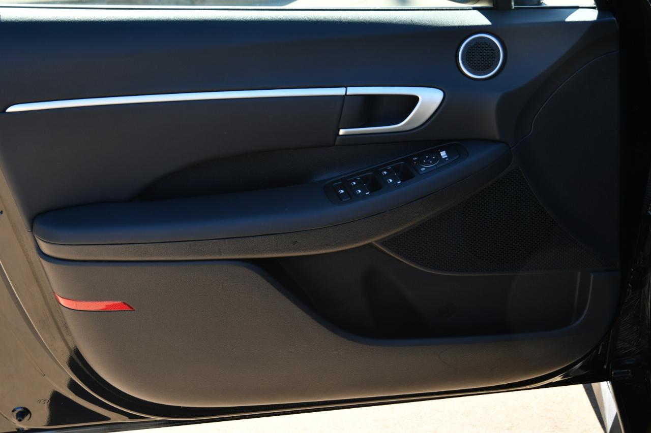 Hyundai Sonata Hybrid Blue FWD 2026