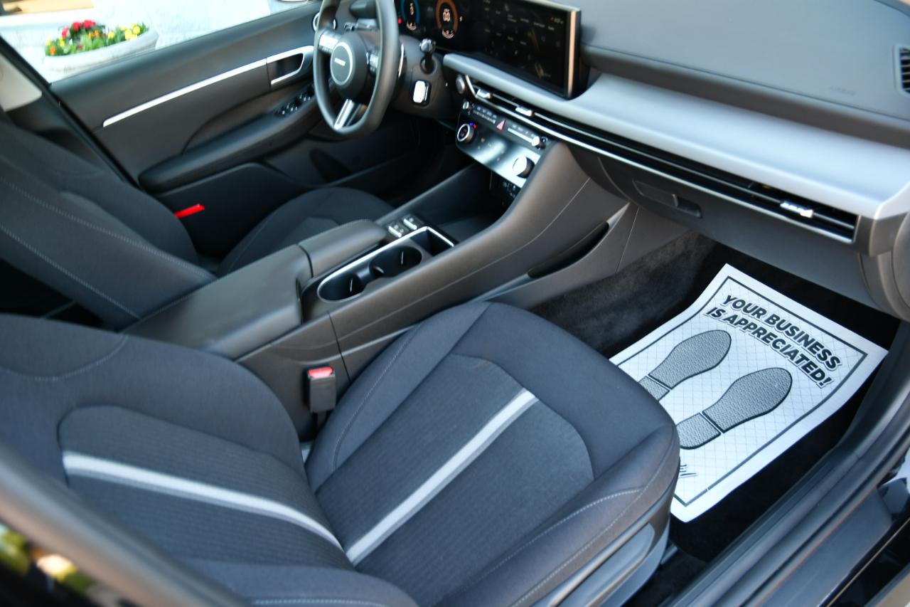 Hyundai Sonata Hybrid Blue FWD 2026