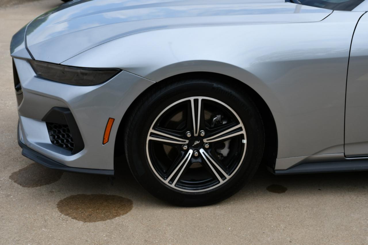 Ford Mustang EcoBoost Convertible 2025