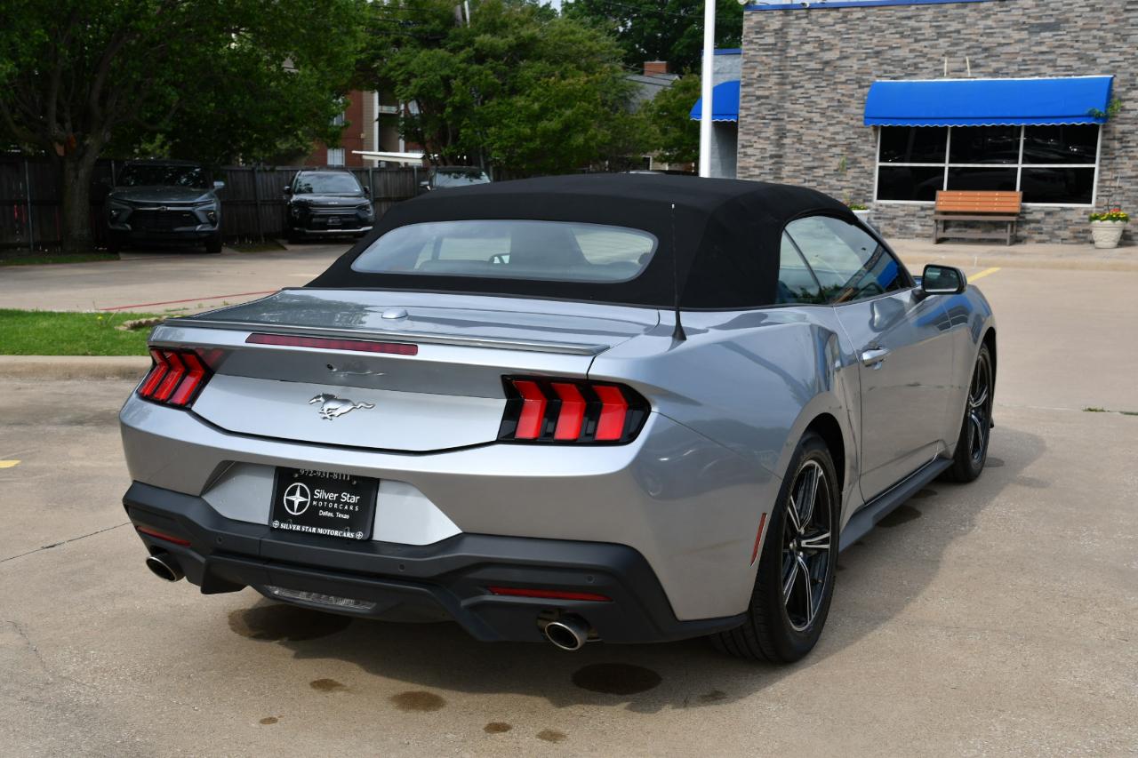 Ford Mustang EcoBoost Convertible 2025