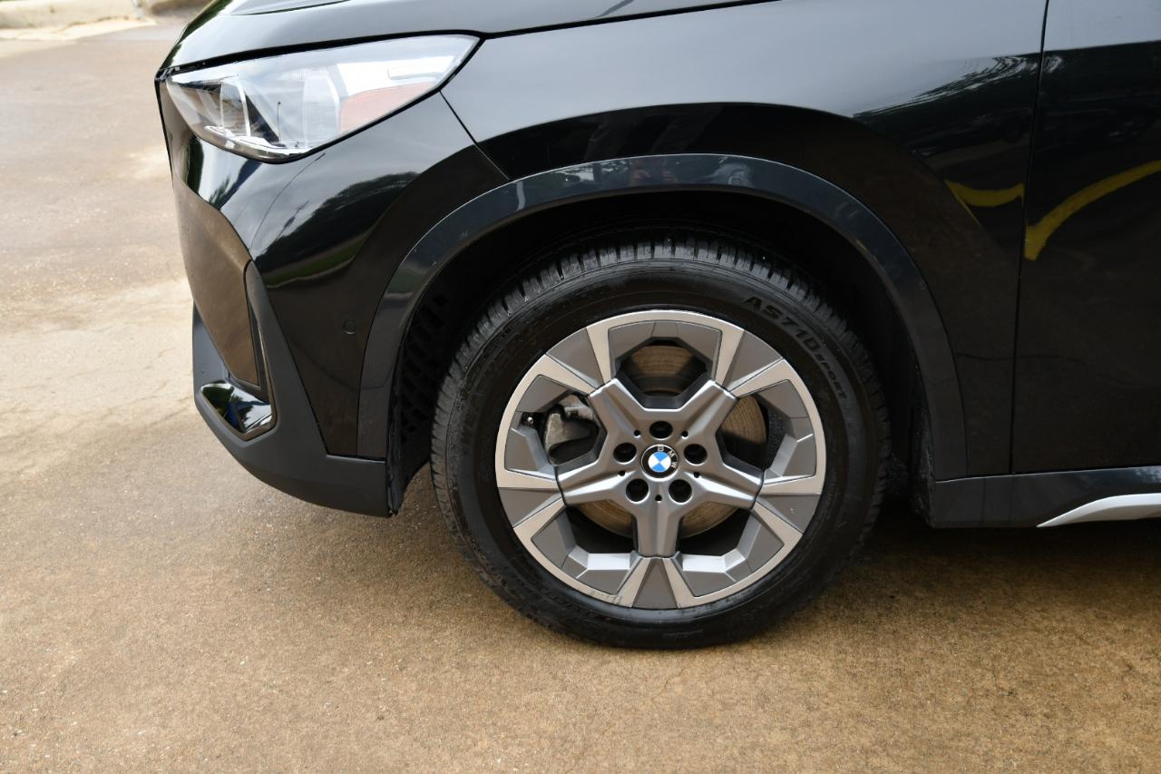BMW X1 xDrive28i Sports Activity Vehicle 2025