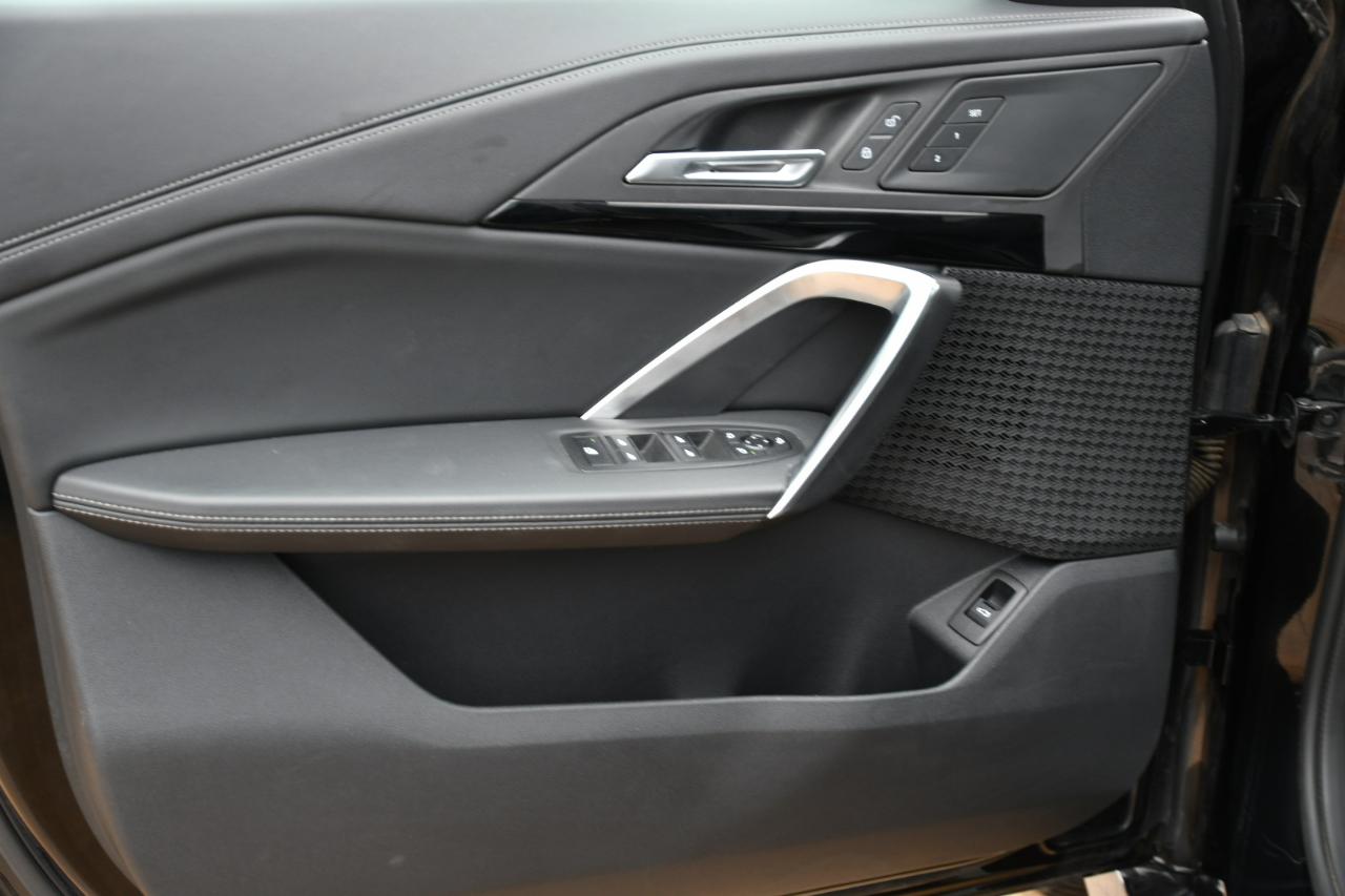 BMW X1 xDrive28i Sports Activity Vehicle 2025