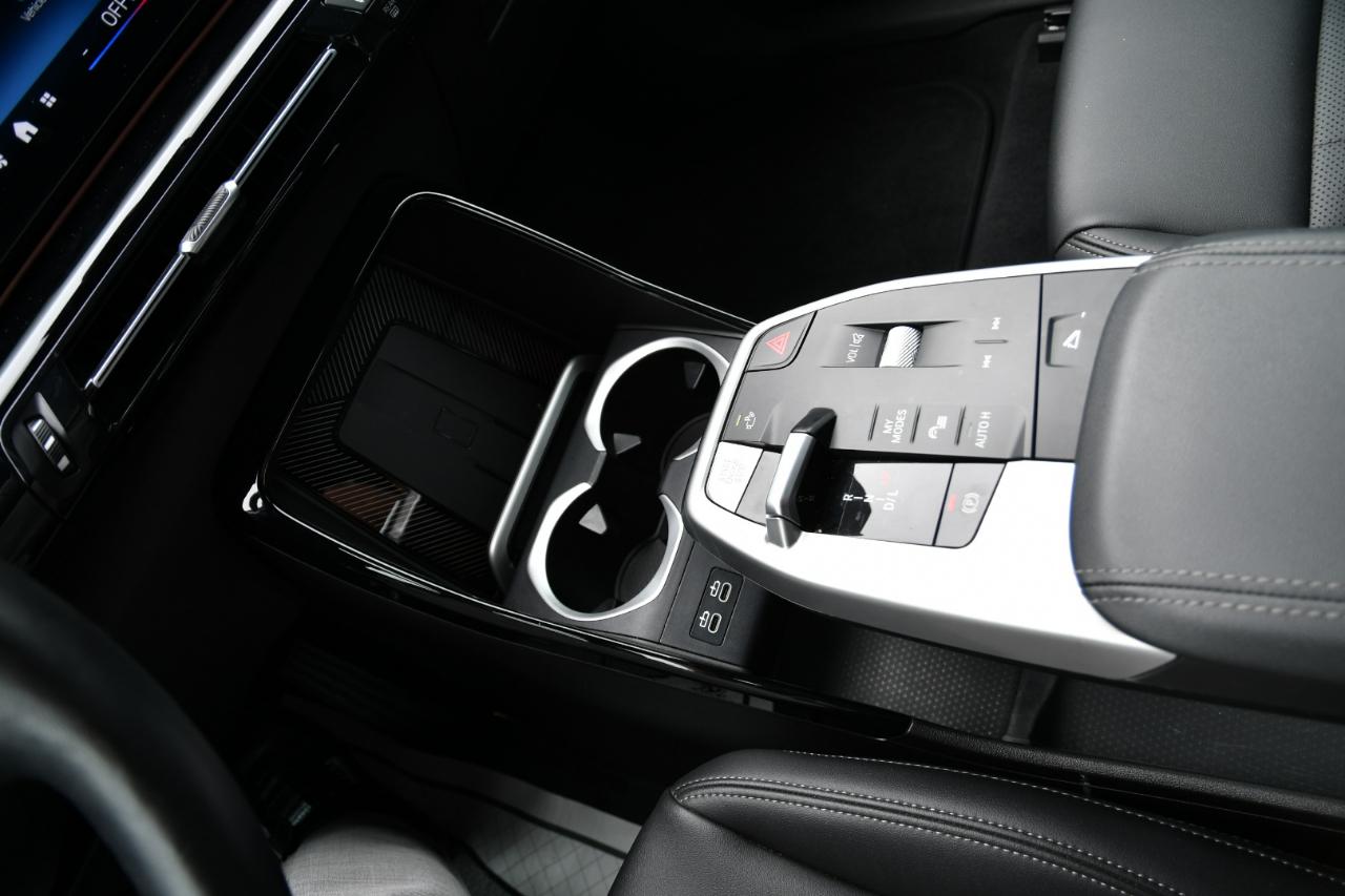 BMW X1 xDrive28i Sports Activity Vehicle 2025