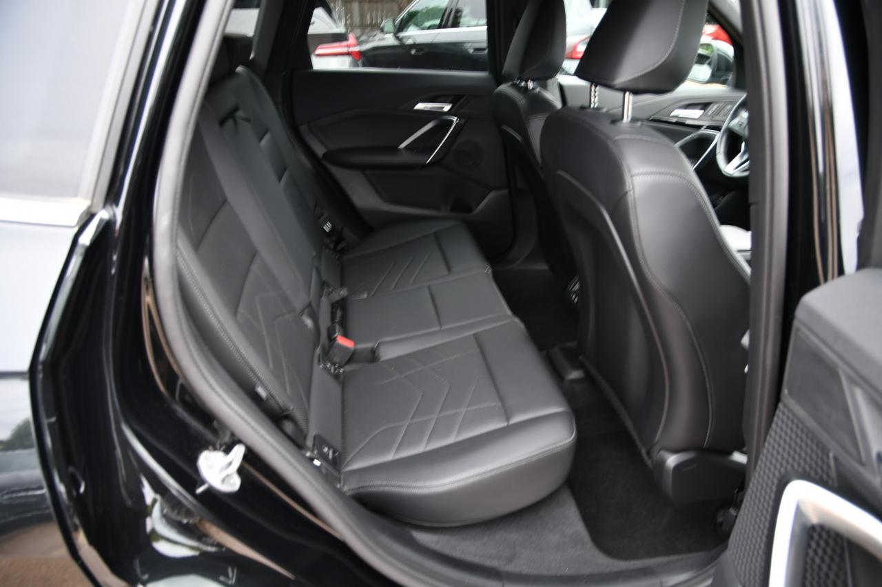 BMW X1 xDrive28i Sports Activity Vehicle 2025