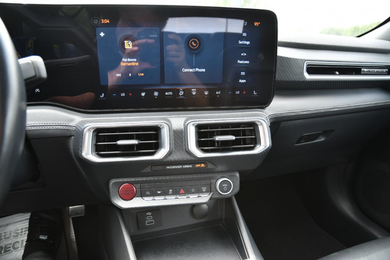 Ford Mustang EcoBoost Convertible 2025