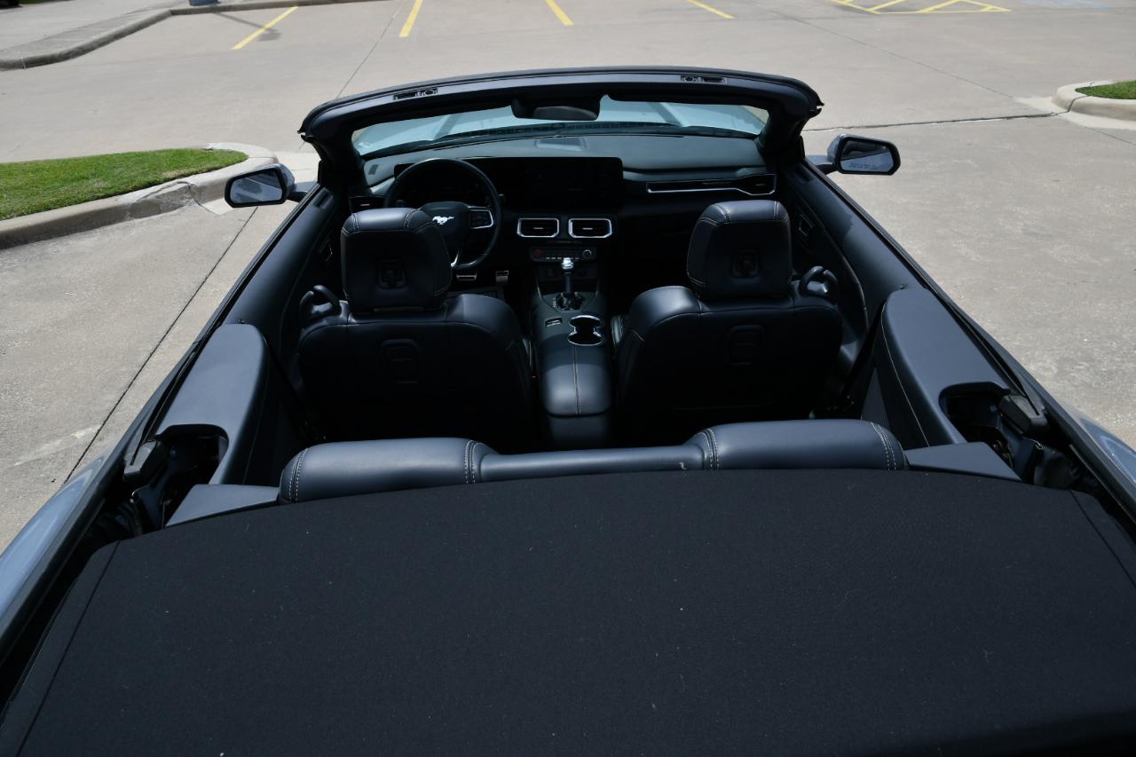 Ford Mustang EcoBoost Convertible 2025