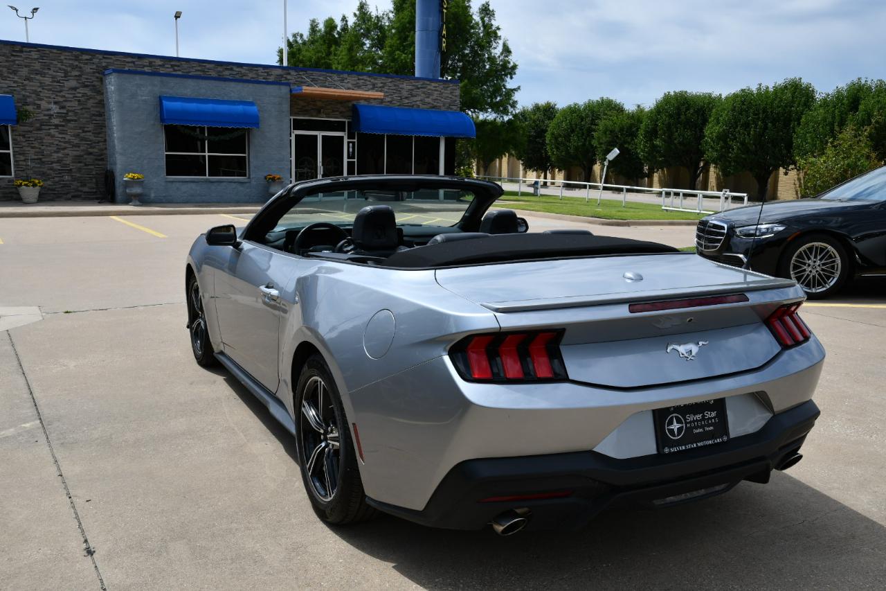 Ford Mustang EcoBoost Convertible 2025