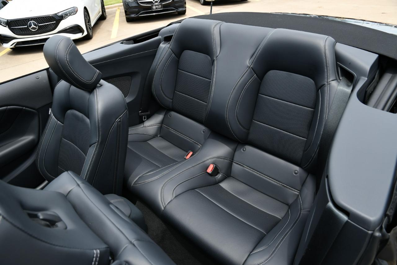 Ford Mustang EcoBoost Convertible 2026