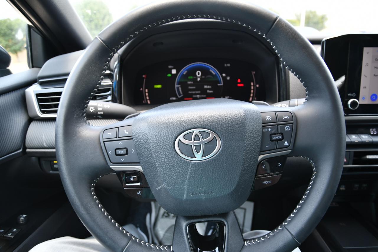 Toyota Camry Nightshade (Natl) 2026
