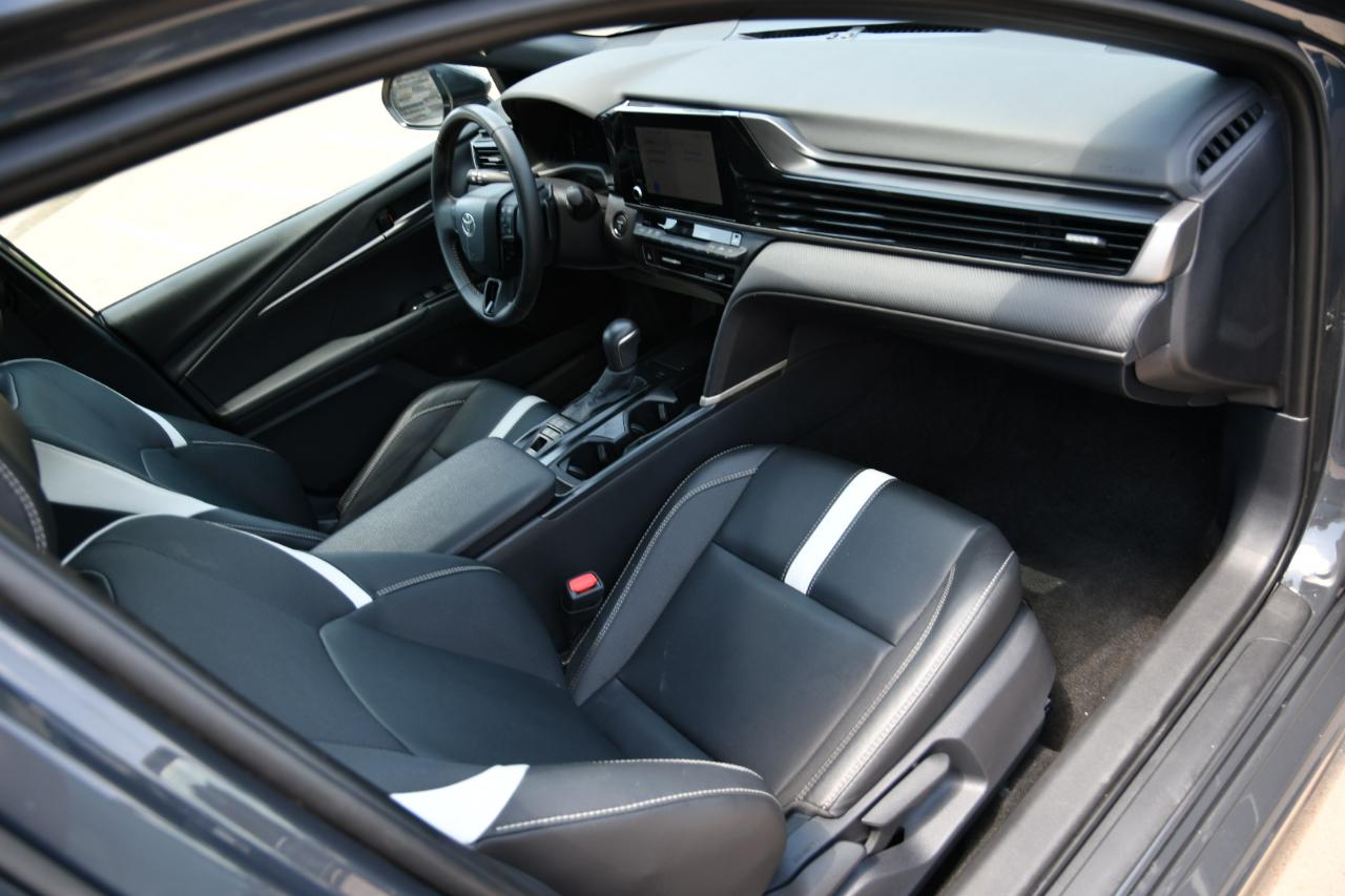 Toyota Camry Nightshade (Natl) 2026
