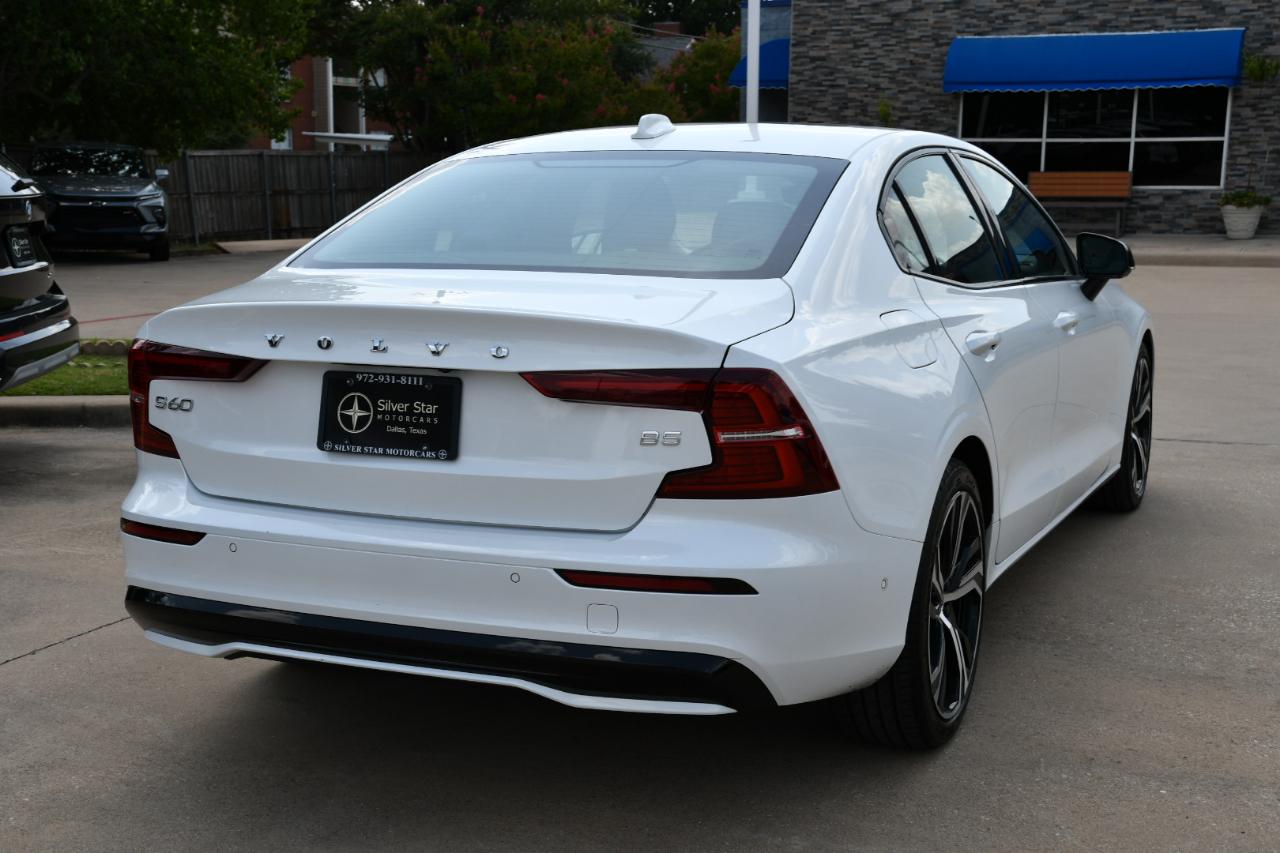 Volvo S60 B5 FWD Plus Dark Theme 2024