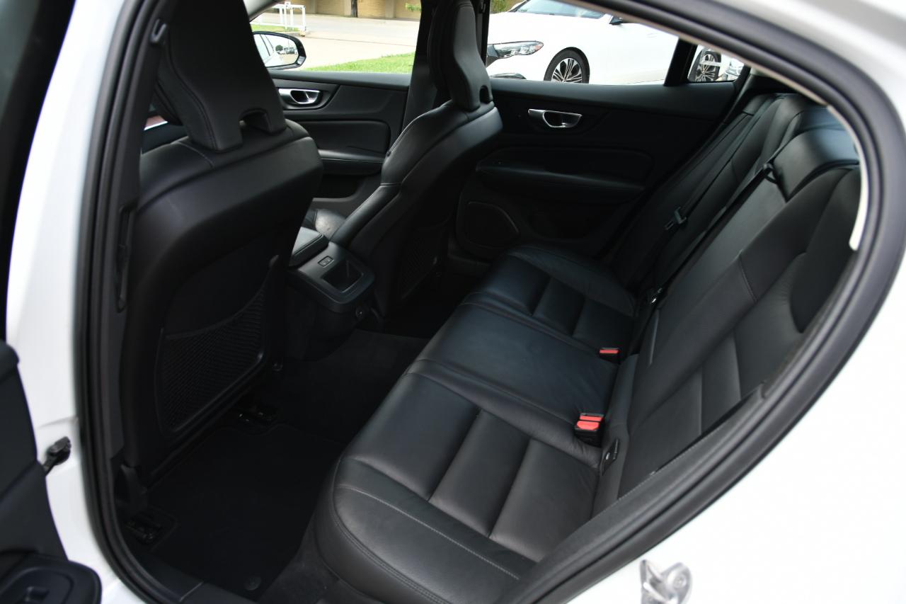 Volvo S60 B5 FWD Plus Dark Theme 2024