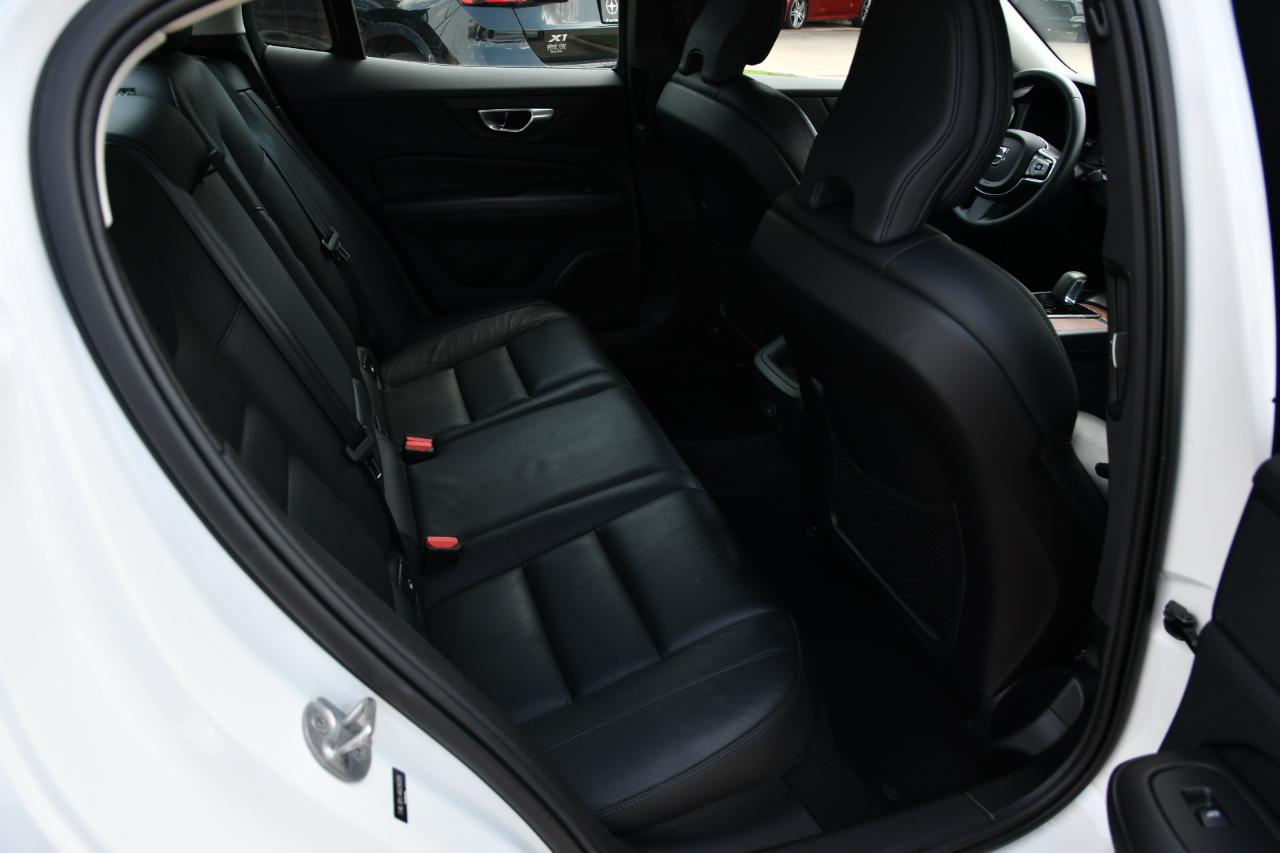 Volvo S60 B5 FWD Plus Dark Theme 2024