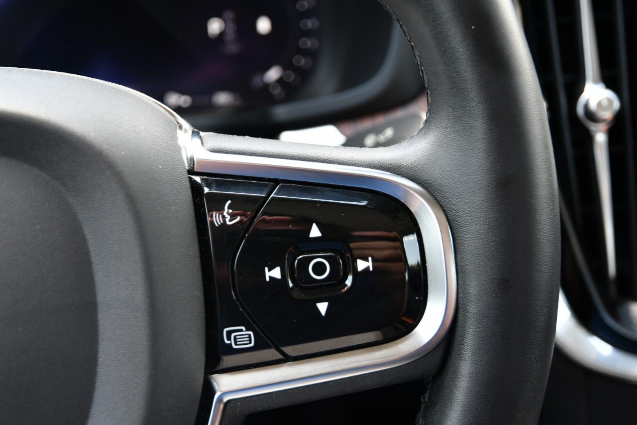 Volvo S60 B5 FWD Plus Dark Theme 2024