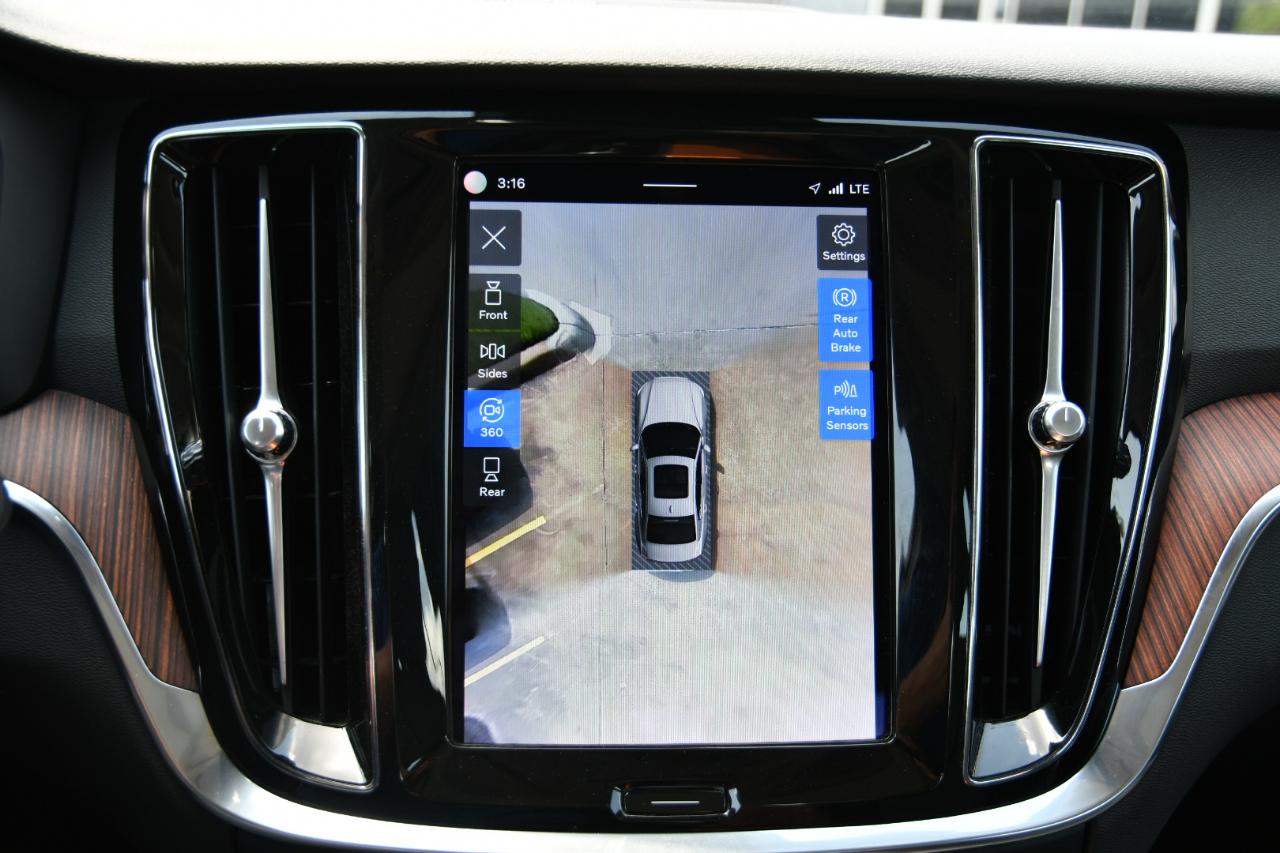 Volvo S60 B5 FWD Plus Dark Theme 2024