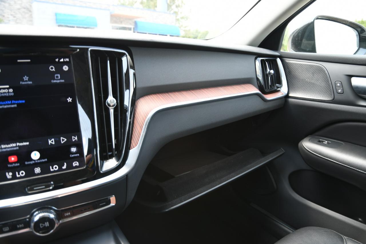 Volvo S60 B5 FWD Plus Dark Theme 2024