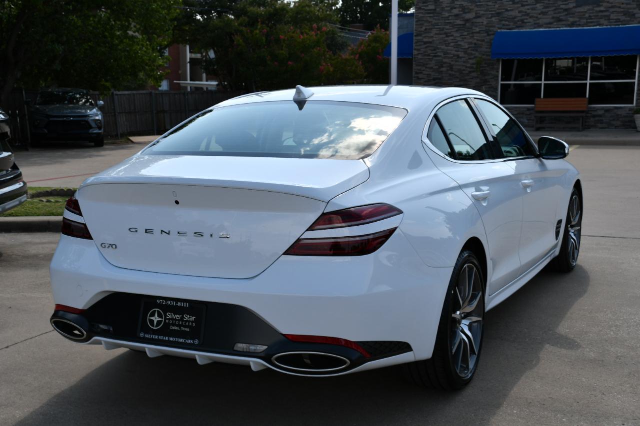 Genesis G70 2.5T RWD 2026