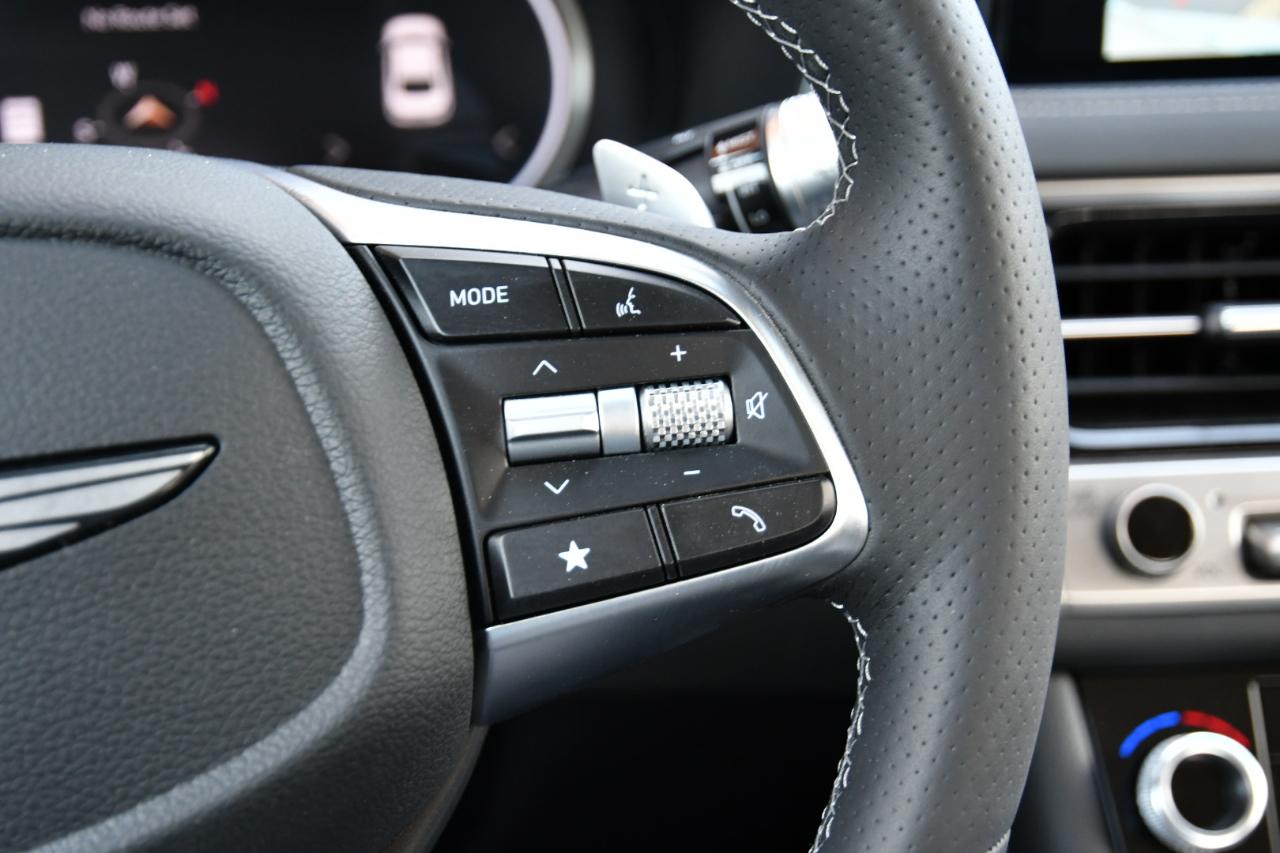 Genesis G70 2.5T RWD 2026
