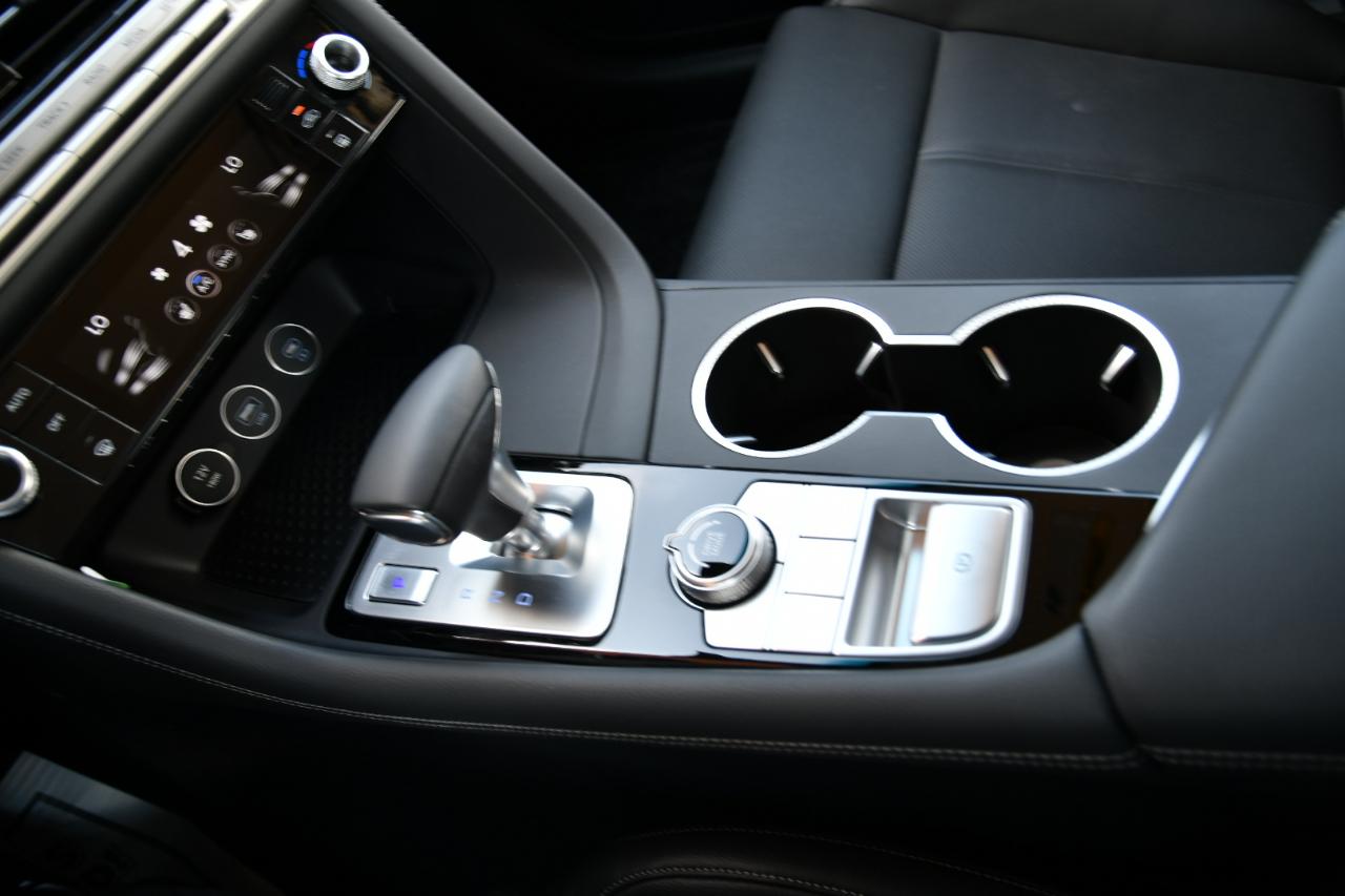 Genesis G70 2.5T RWD 2026