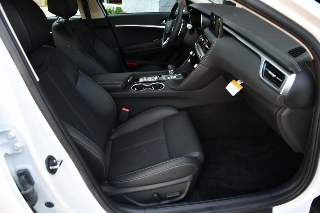 Genesis G70 2.5T RWD 2026