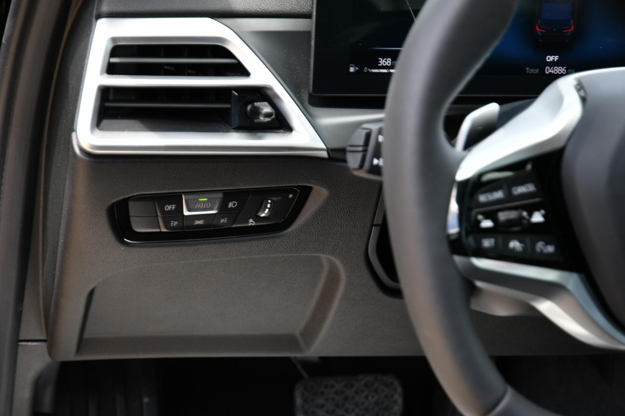 BMW 3 Series 330i NA Sedan 2026