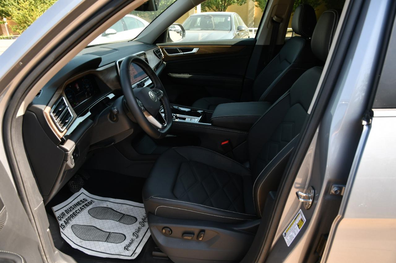 Volkswagen Atlas 2.0T SE w/Technology FWD 2026