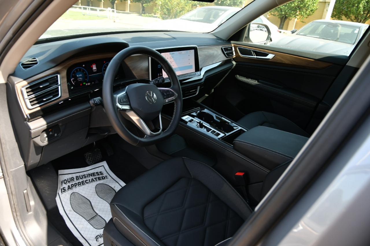 Volkswagen Atlas 2.0T SE w/Technology FWD 2026