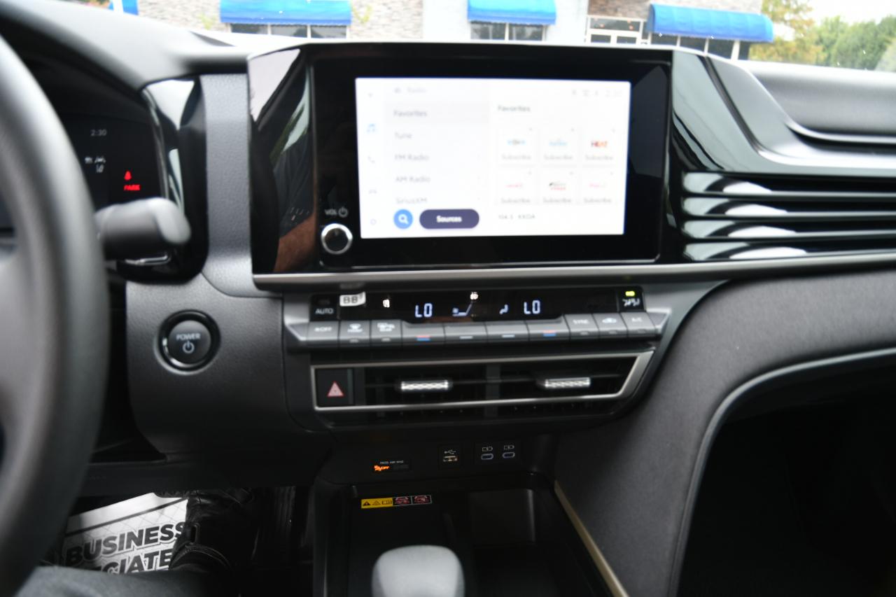 Toyota Camry Nightshade (Natl) 2026