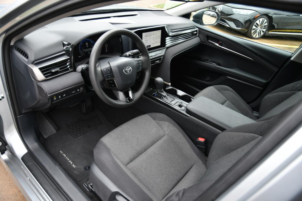 Toyota Camry Nightshade (Natl) 2026