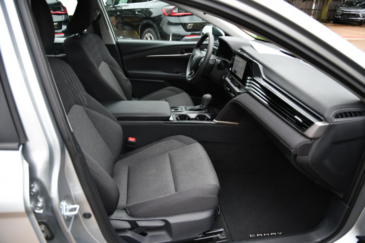 Toyota Camry Nightshade (Natl) 2026