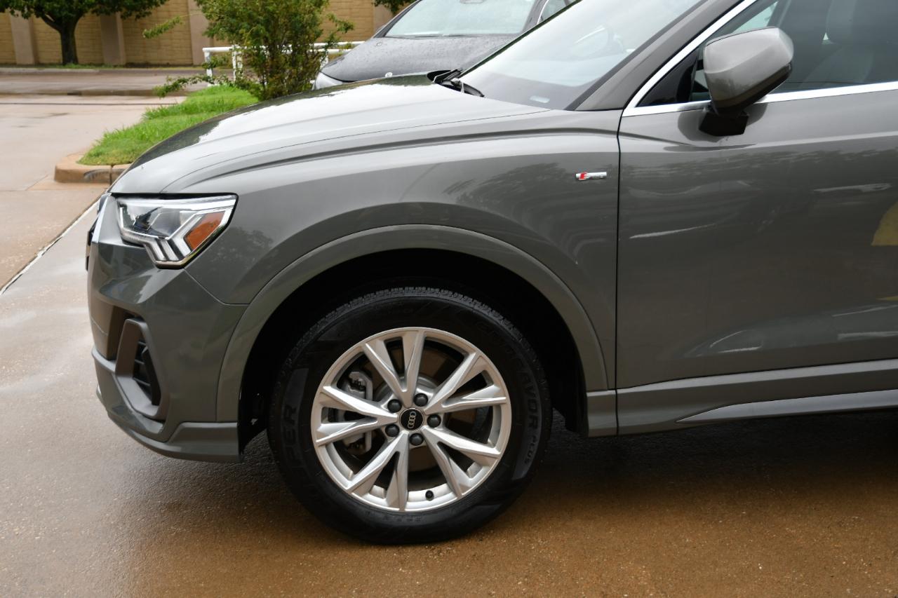 Audi Q3 S line Premium 45 TFSI quattro 2024