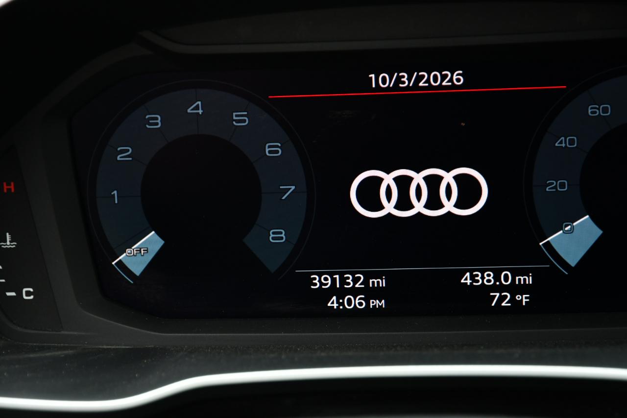 Audi Q3 S line Premium 45 TFSI quattro 2024