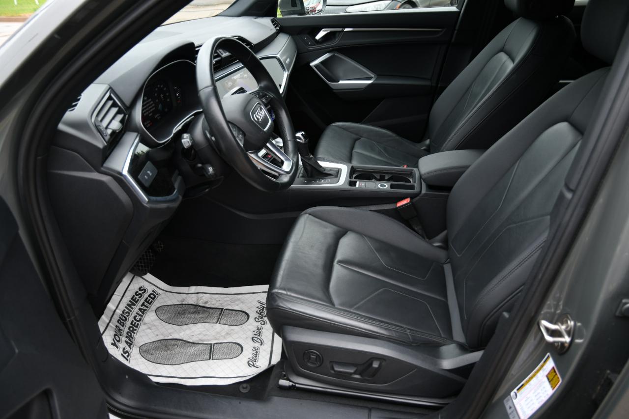Audi Q3 S line Premium 45 TFSI quattro 2024