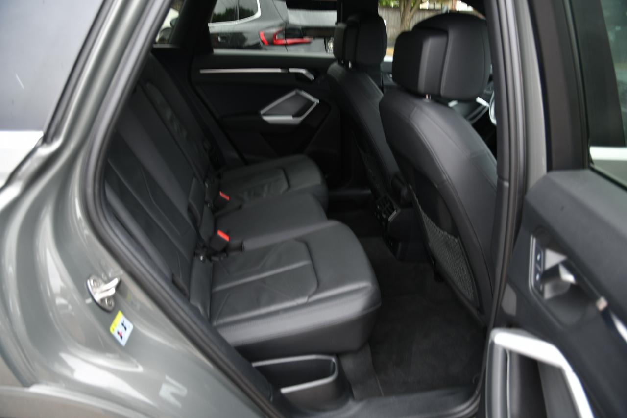 Audi Q3 S line Premium 45 TFSI quattro 2024