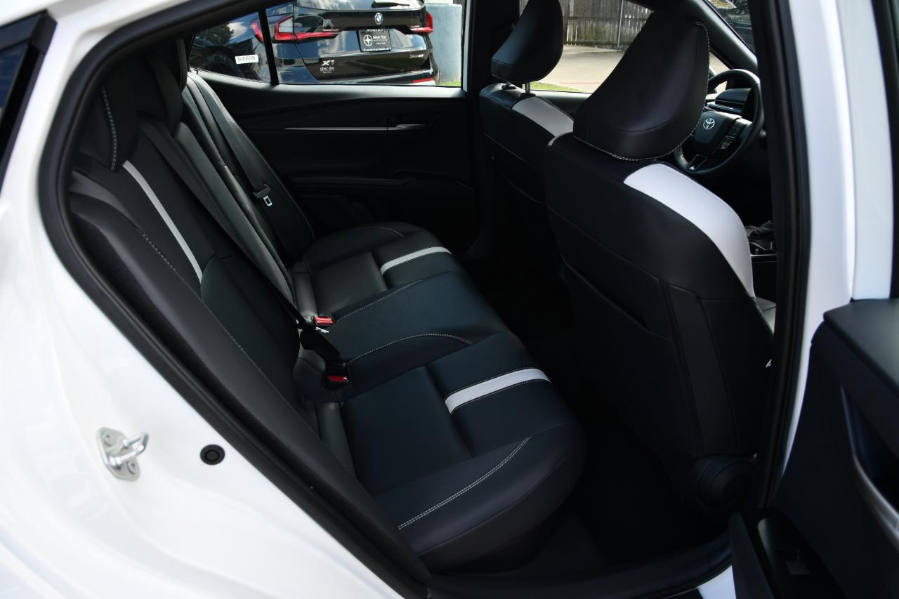 Toyota Camry Nightshade (Natl) 2026
