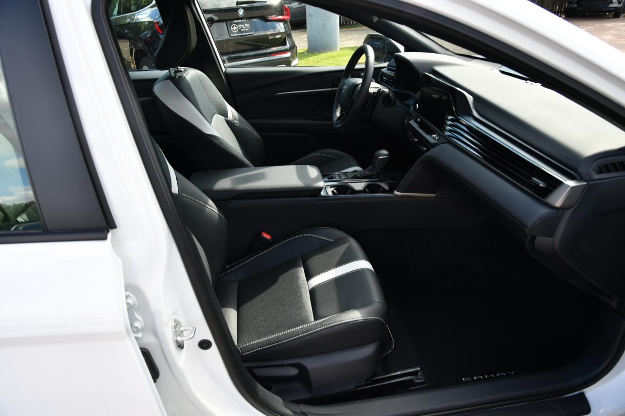 Toyota Camry Nightshade (Natl) 2026