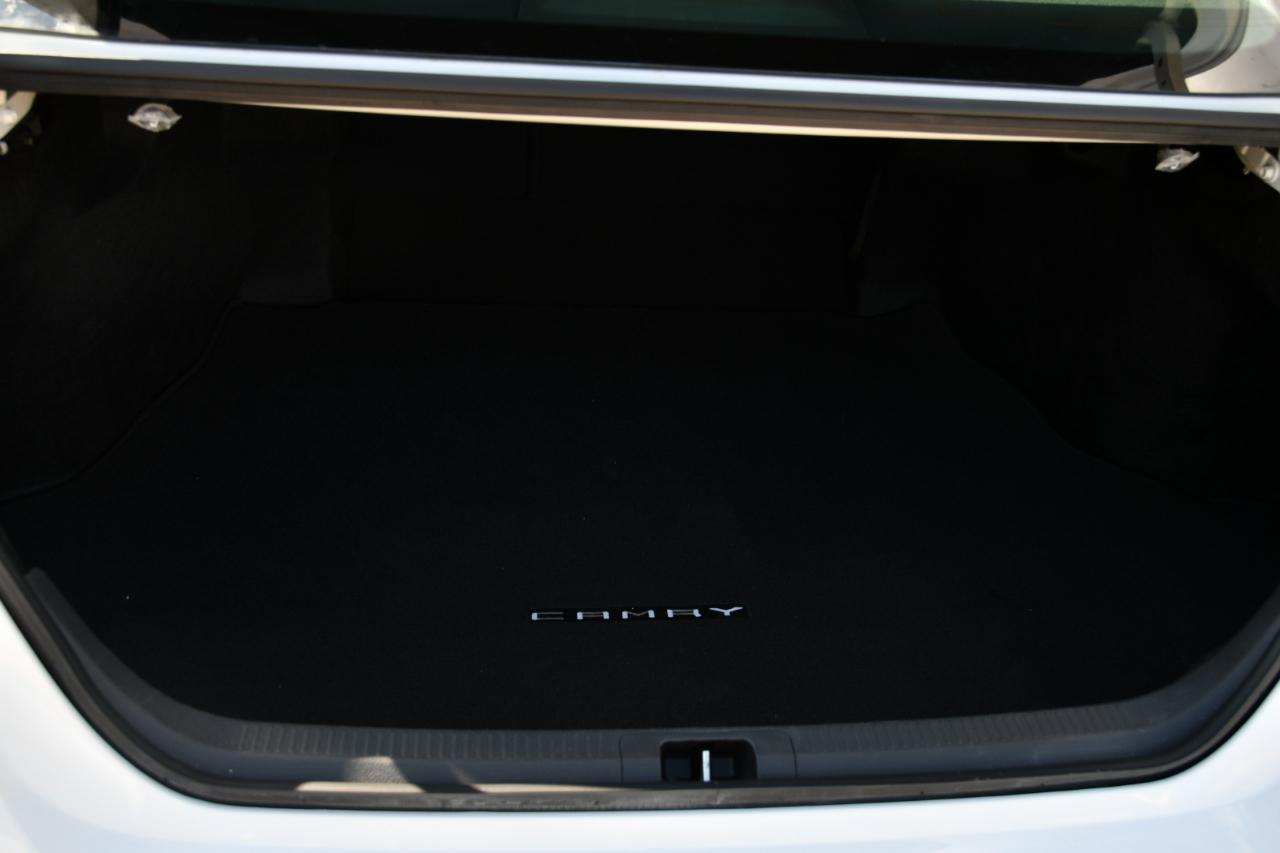 Toyota Camry Nightshade (Natl) 2026