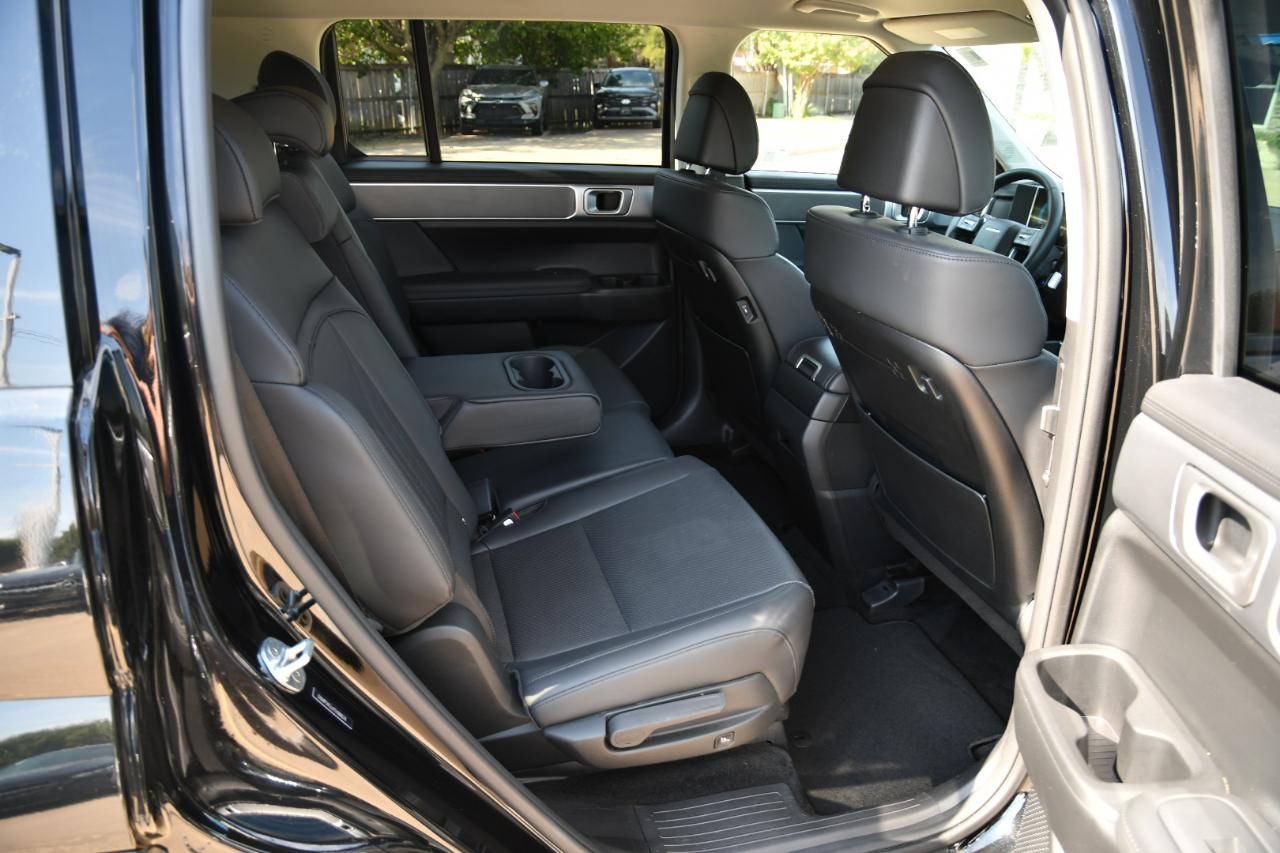 Hyundai Santa Fe SEL FWD 2026