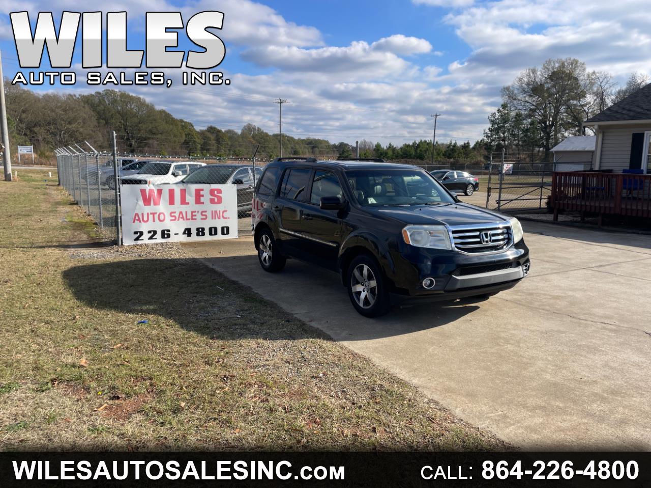 2012 Honda Pilot Touring 4WD 5-Spd AT with DVD