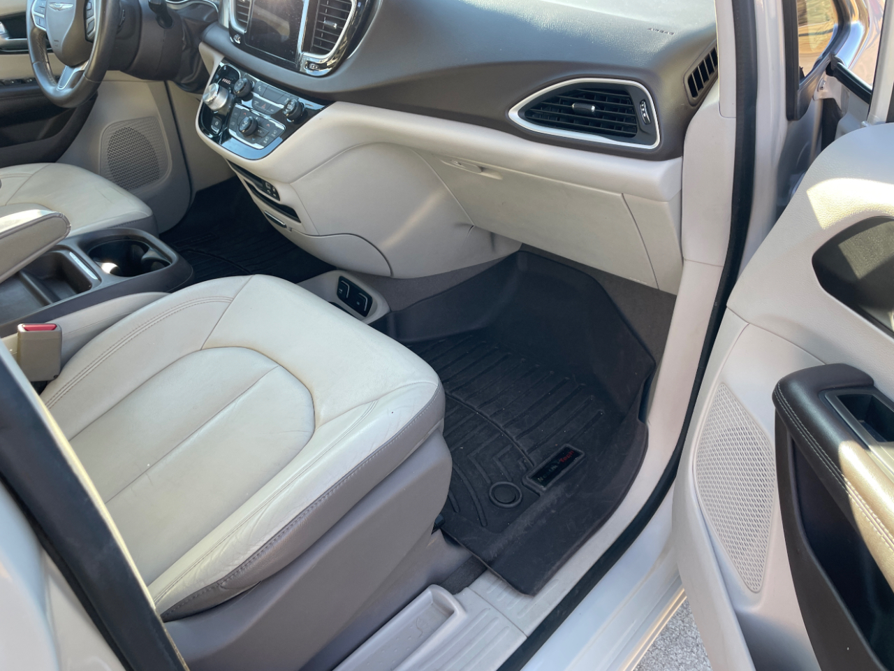 Chrysler Pacifica Touring-L 2017