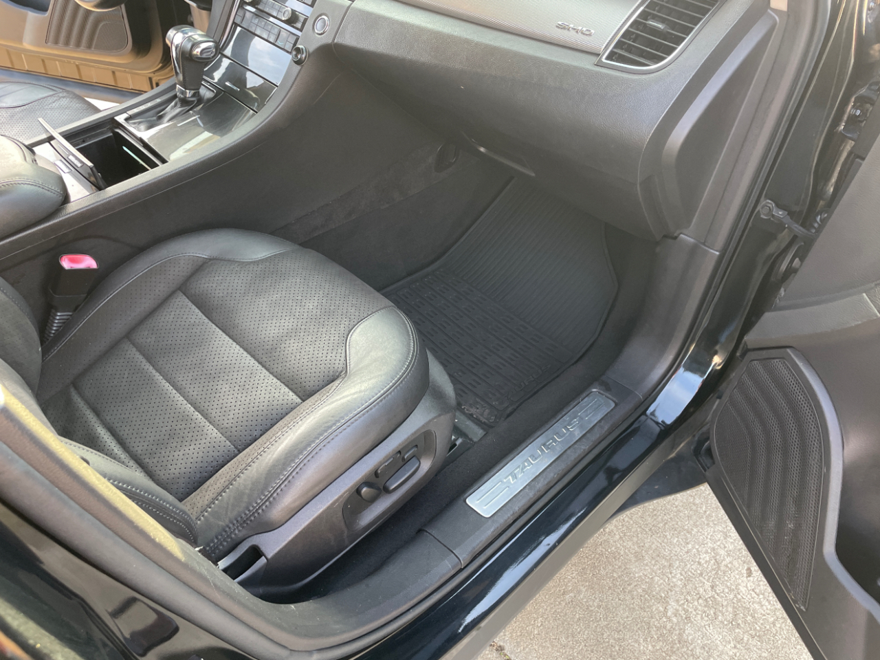 Ford Taurus SHO AWD 2010