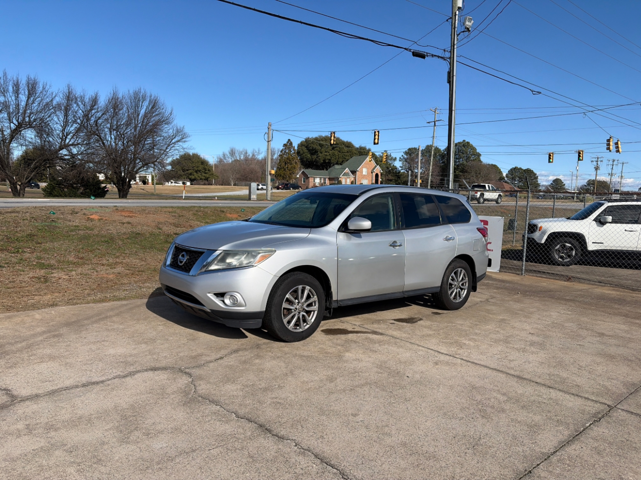 Nissan Pathfinder SL 2WD 2014