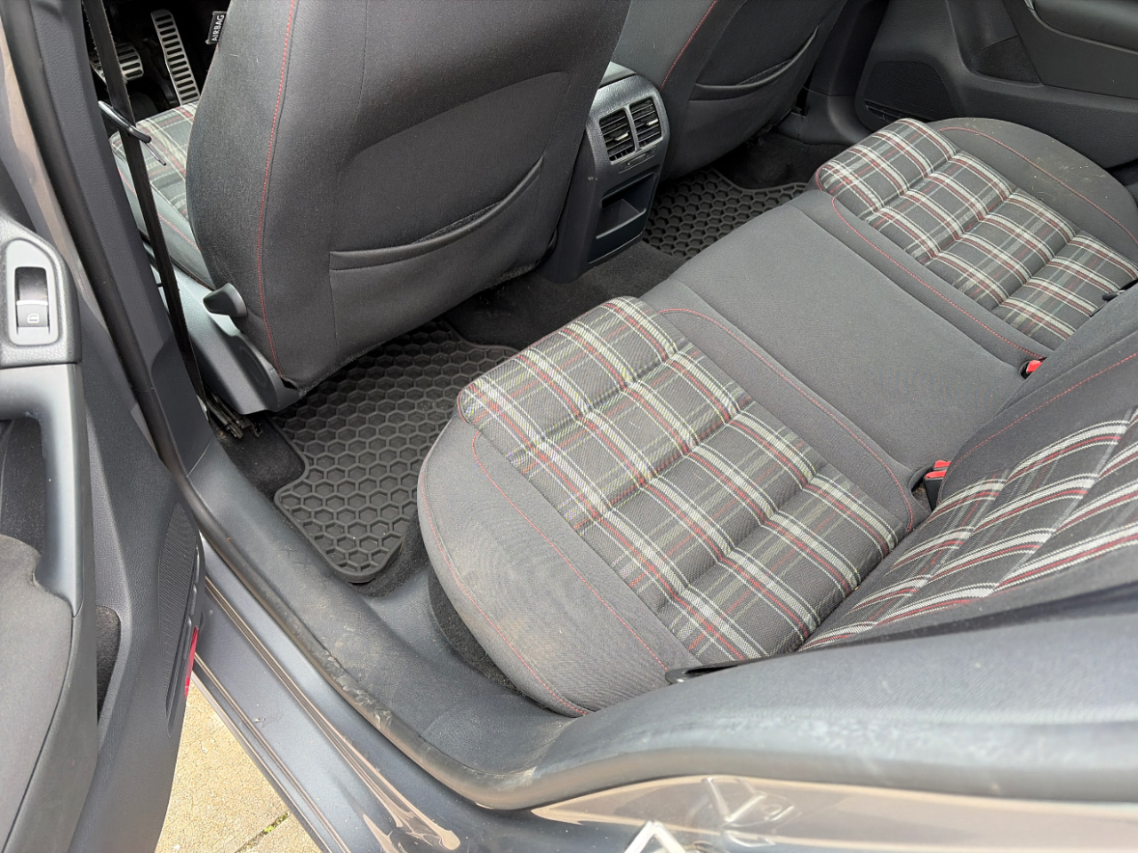 Volkswagen GTI 4-door 2013