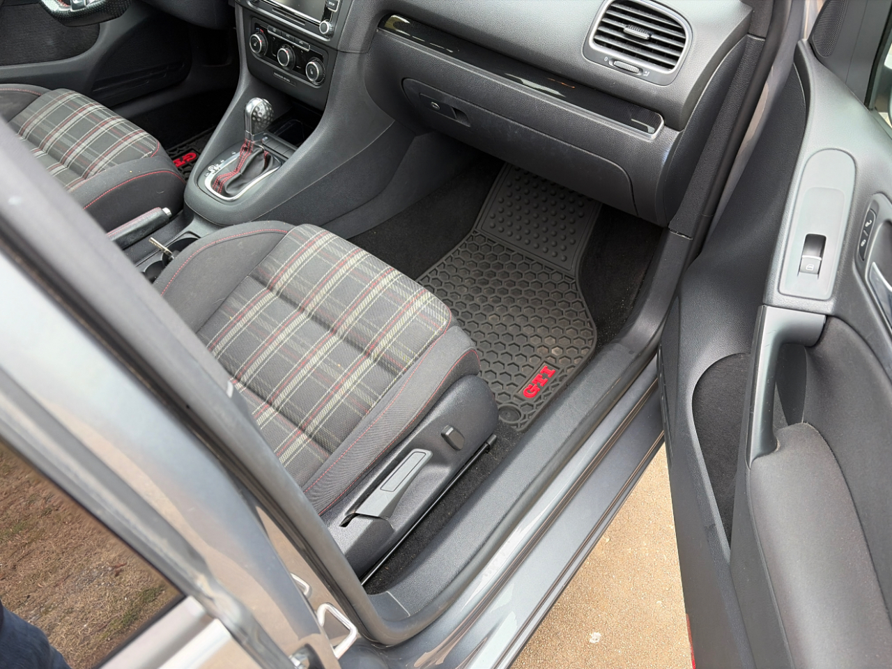 Volkswagen GTI 4-door 2013