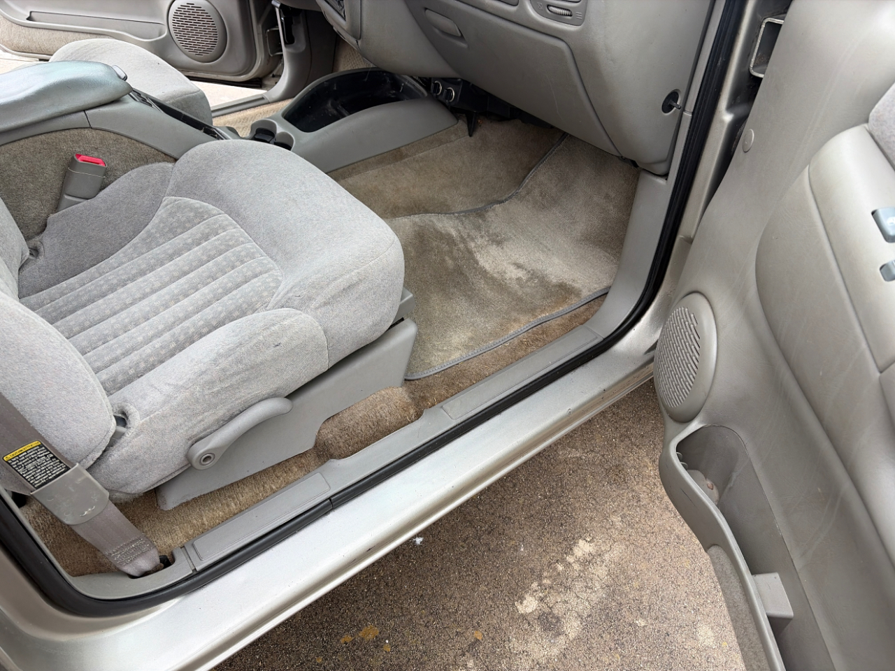 Chevrolet Blazer 4-Door 2WD LS 2002