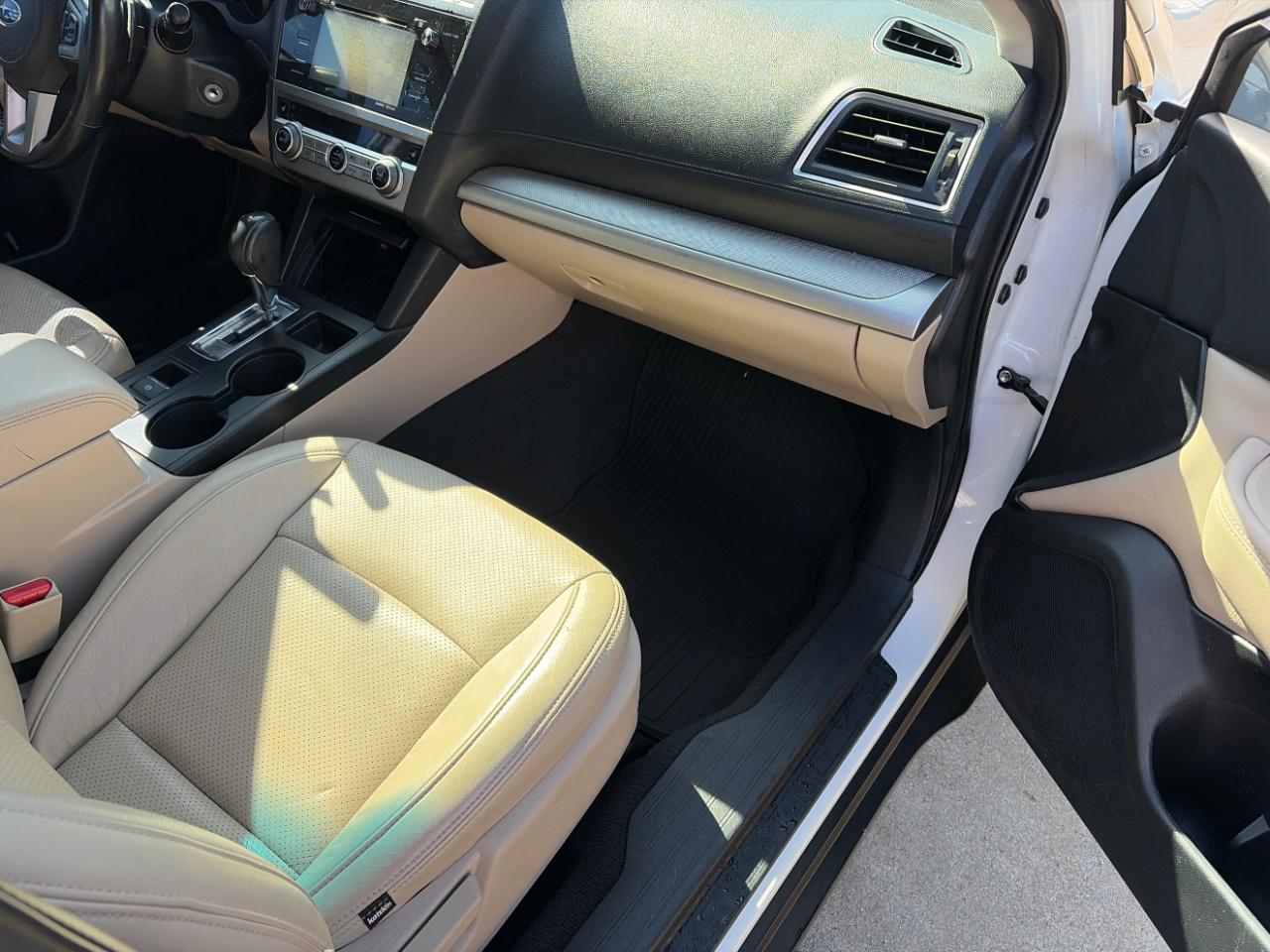 Subaru Outback 2.5i Premium 2015